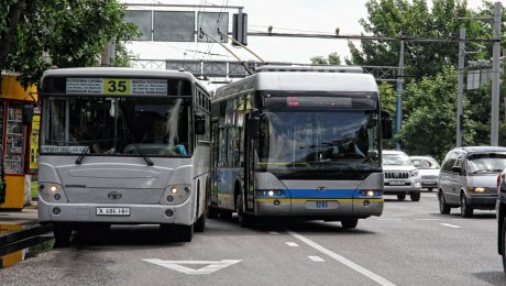 Общественный транспорт Алматы не приспособлен для перевозки инвалидов ᐈ  zakon.kz
